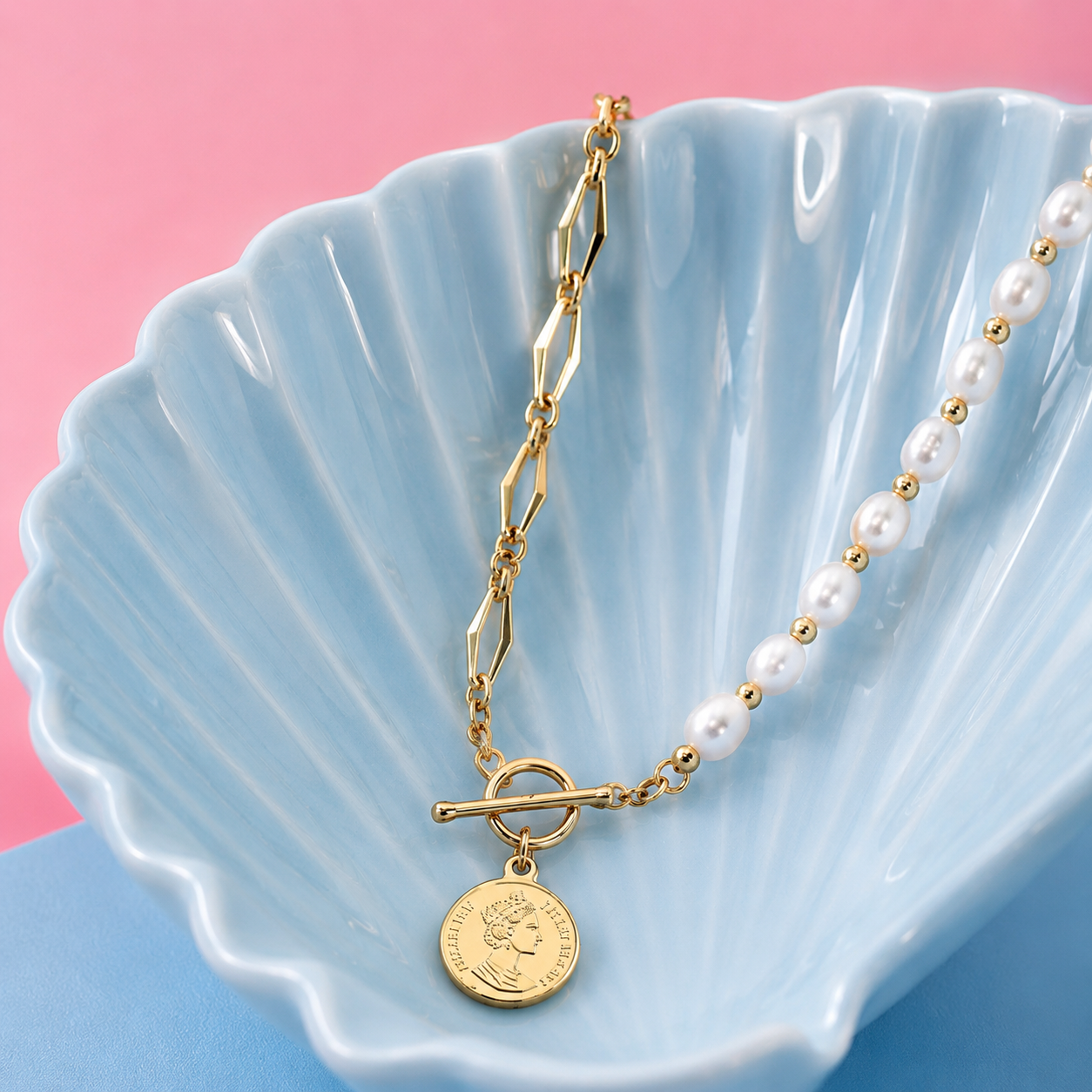 Perla Coin Necklace
