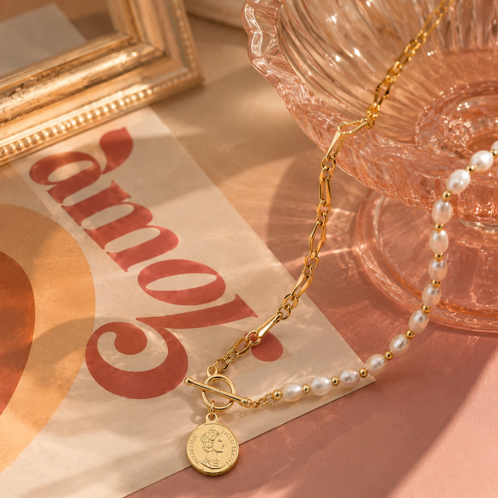 Perla Coin Necklace
