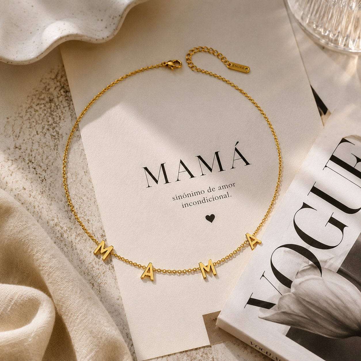 MAMÁ Necklace