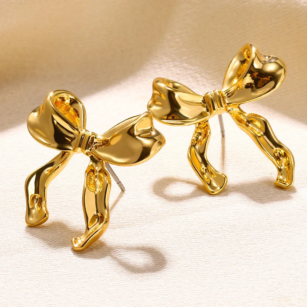 Bow Gold Earrings